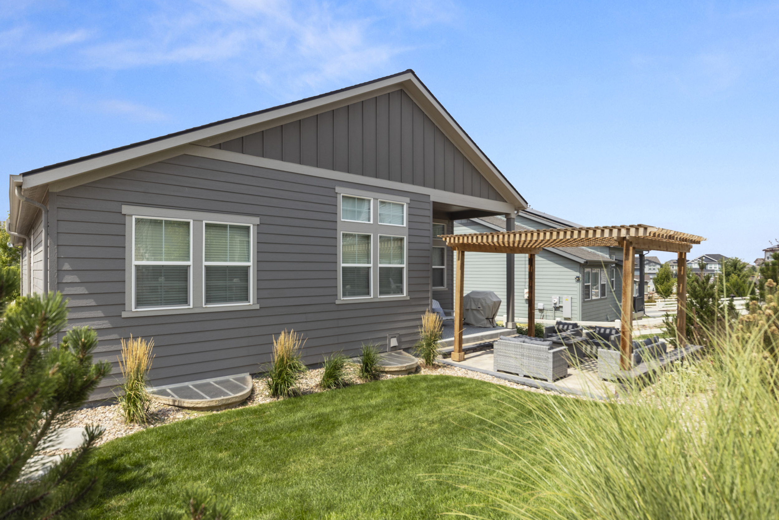 Exterior Photo Example 2 thumbnail